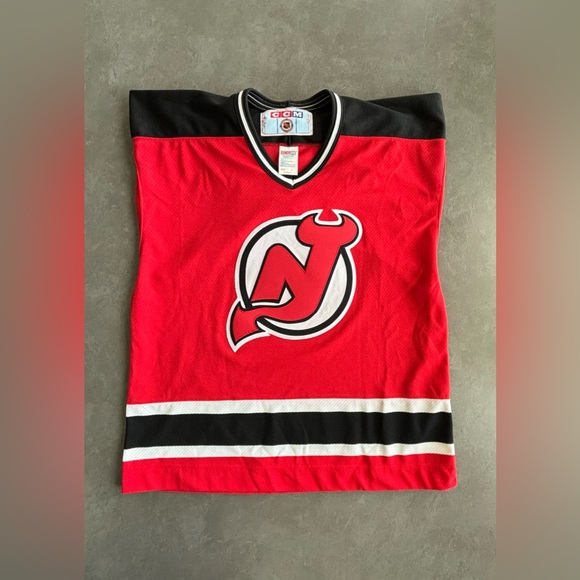 Rare Vintage New Jersey Devils Red CCM Air
Knit Jersey Men’s Size L NHL - Picture 10 of 13